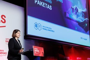 Kaltina, kad šiuo metu didinamas tik mažiausiai uždirbančiųjų skaičius: siūlo būdą, kaip išspręsti visas valstybės bėdas