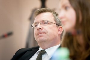 V. Nekrošius kritikuoja siūlymą į Civilinį kodeksą įtraukti „artimo ryšio“ sąvoką: kvailystei ir fanatizmui ribų nėra