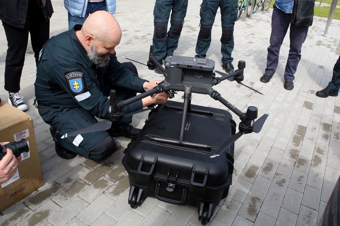  Kauno savivaldybė policijai padovanojo įvairios įrangos už 30 tūkst. eurų. <br> M.Patašiaus nuotr. 