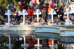 Po kraupaus išpuolio Teksaso mokykloje – dar viena tragiška žinia: neatlaikė per šaudynes žmonos netekusio vyro širdis