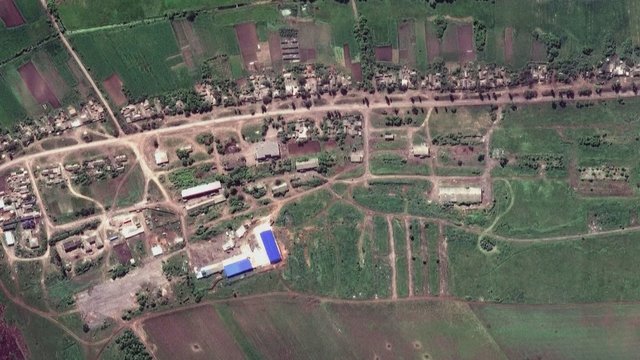 Vaizdai iš palydovo: Rusijai veržiantis į priekį, artilerijos apšaudytas Lymano miestas