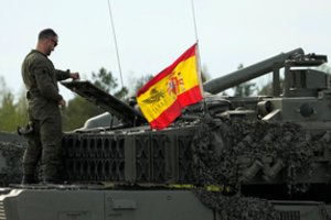 Ispanija pasiųs raketų ir papildomų karių į NATO priešakinių pajėgų misiją Latvijoje
