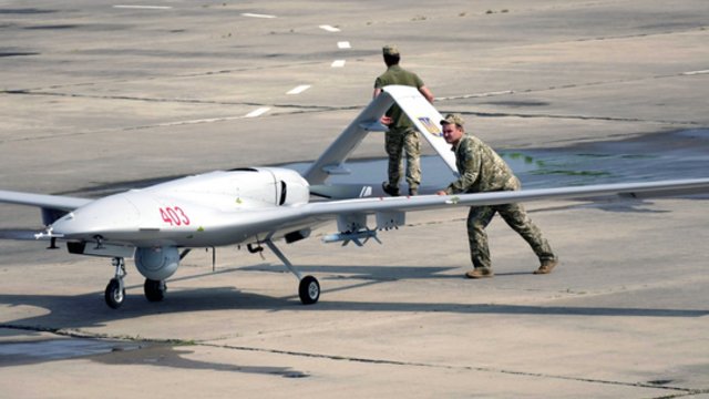 Lietuviai surinko 5 mln. eurų dronui „Bayraktar“: pirkimu rūpinsis Krašto apsaugos ministerija