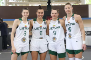 „Kibirkštis“ prestižiniame trijulių turnyre nužygiavo iki finalo