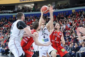 Lietuvos sporto savaitė: lygybė LKL finale, pralaimėjimai pirmiesiems varžovams ir auksą iškovojęs moterų rankinio „Žalgiris“