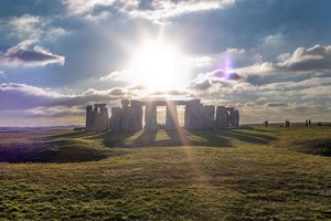 Dar daugiau Stounhendžo paslapčių: aptiko tūkstančius paslaptingų pėdsakų