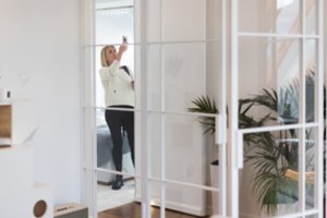 Nors Vilniaus NT rinkoje karšta, prabangių būstų pardavėjai imasi netikėčiausių būdų juos parduoti