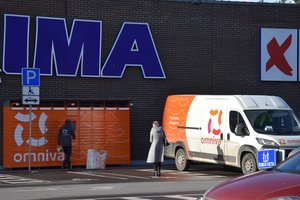 Sukčiai nusitaikė ir į paštomatus: prisidengia įmonių vardu