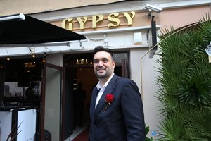 Ištvanas Kvikas atidaro antrąjį restoraną: įdarbino nuo karo bėgančius ukrainiečius