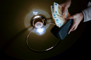 Ekspertai apie kompensavimą už elektrą: žmonėms atsirado daugiau aiškumo