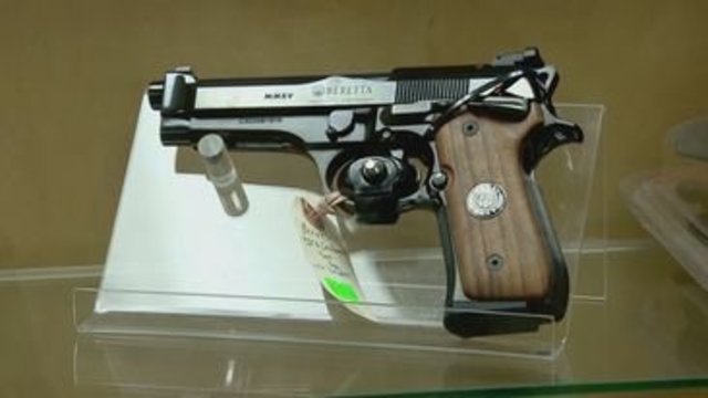 Po tragiškų įvykių Kanada užsimojo kovoti su ginklais: stabdoma žaislinių šautuvų prekyba