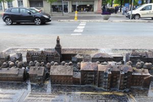 Klaipėdiečių atnaujintoje Ferdinando aikštėje – istorinio kvartalo atspindžiai