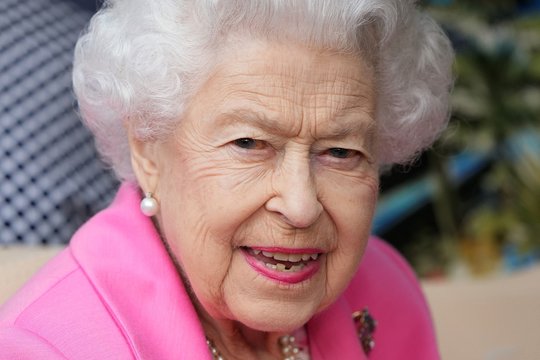 96-erių Elizabeth II iškilo pavojus: lėktuvas pateko į audrą