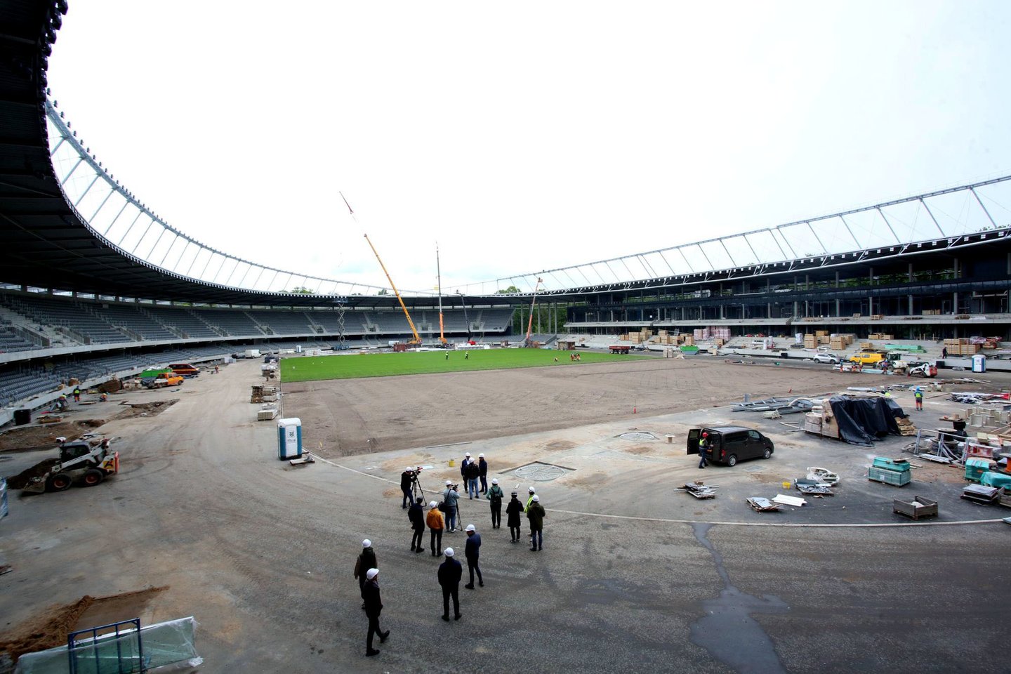  Darbus stadione tikimasi užbaigti liepos mėnesį. <br> M.Patašiaus nuotr.