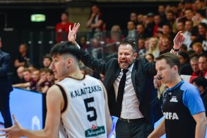 Per plauką nuo muštynių: be išvaryto N. Čanako likęs „Lietkabelis“ pažemintas Vilniuje