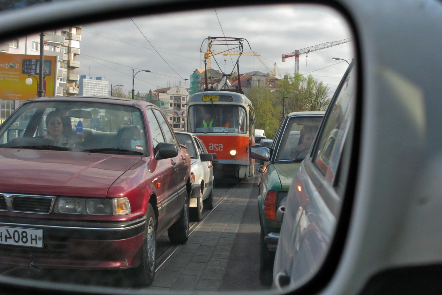 Vis dar mistiniai dalykai vyksta Rusijos automobilių pramonėje – ten jaučiamos net panikos apraiškos.<br>V.Ščiavinsko nuotr.