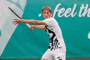 Magiškai išsigelbėjęs E. Butvilas su kroatu žengė į jaunių „Roland Garros“ dvejetų turnyro pusfinalį