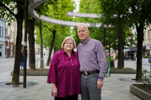 Dėl homoseksualumo žiauriai nužudyto sūnaus tėvai skausmą jaučia ir po daugybės metų