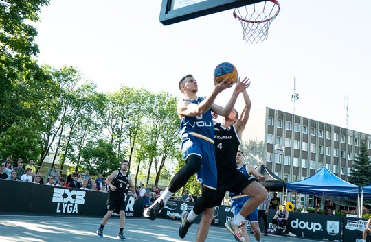 Lietuvos trijulių lygos pirmojo turo nugalėtojai – VDU krepšininkai