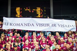 „Lietkabelio“ sirgaliai surinko pinigų sumą, skirtą apmokėti N. Čanako baudai