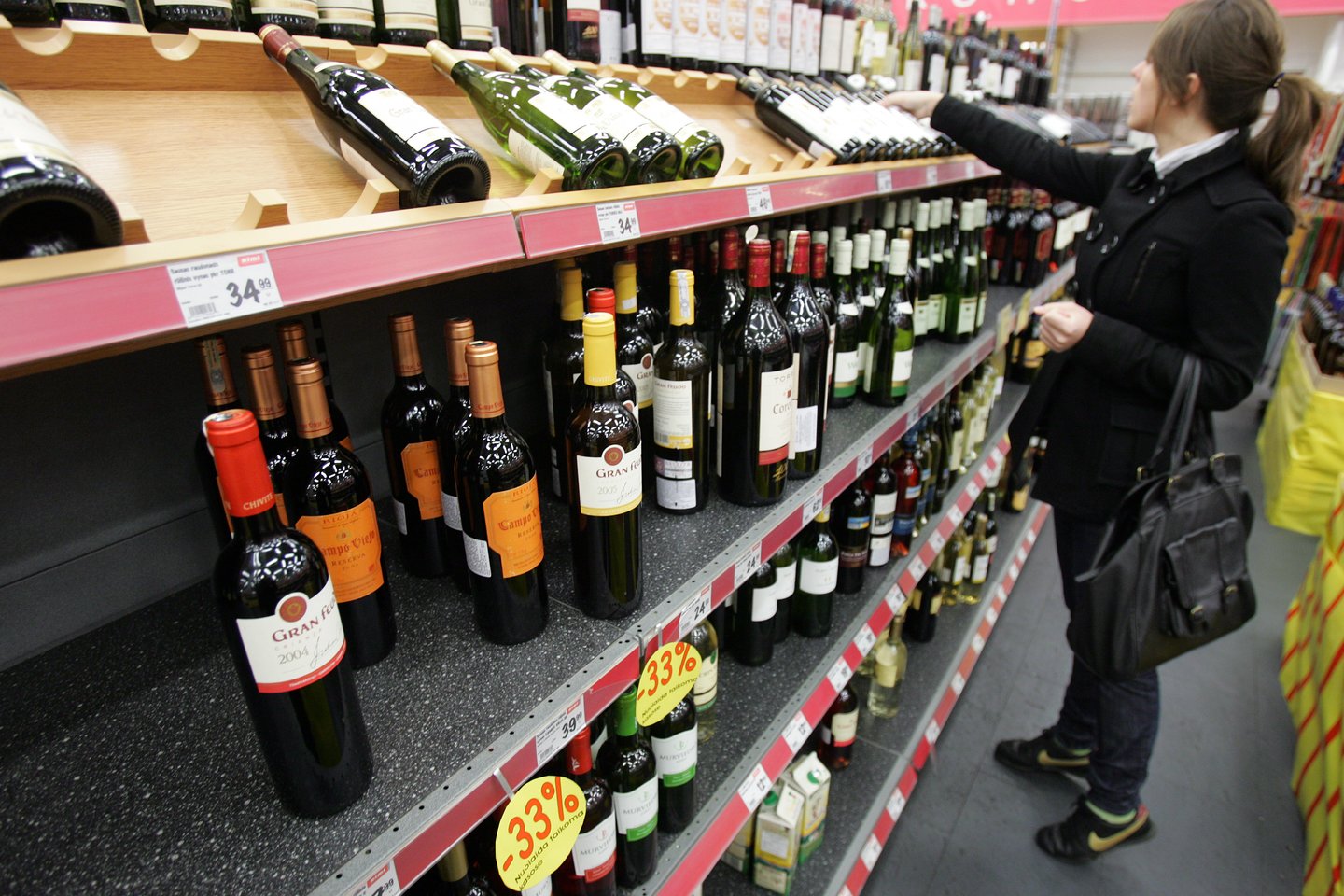 Išankstiniais duomenimis, Lietuvoje pernai išaugo alkoholio vartojimas.<br>V.Balkūno nuotr.