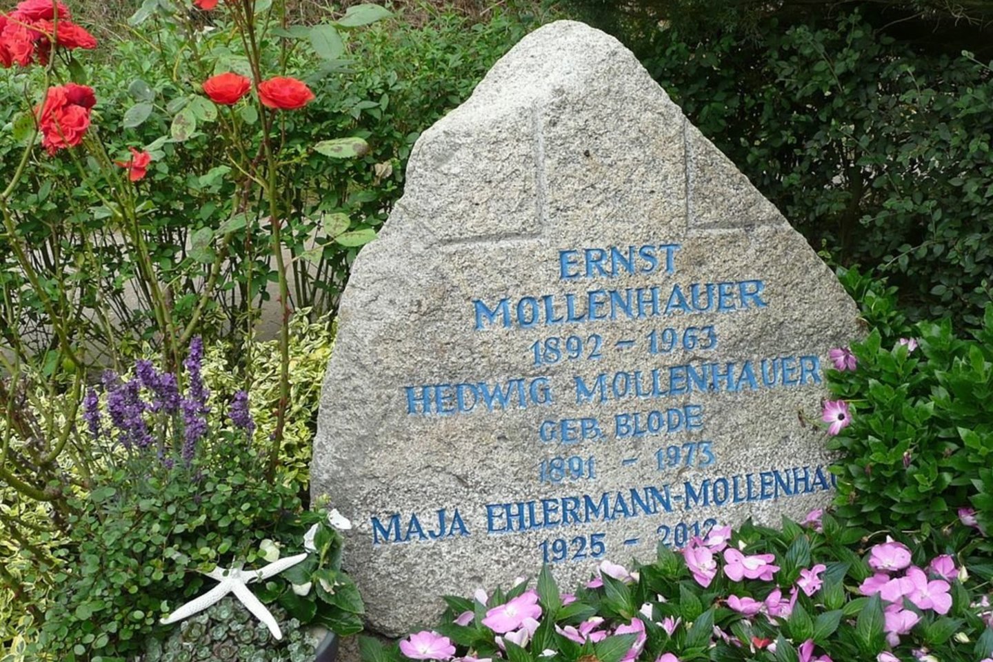  E.Mollenhauerio šeimos kapas Ziulto saloje.<br>LNDM nuotr. 