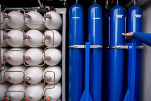 Nesupranta, kas atsitiko balandį: Lietuva ir toliau perka gamtines dujas iš Rusijos?