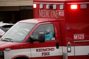 JAV saldainių fabrike išgelbėti du į šokolado rezervuarą įkritę žmonės