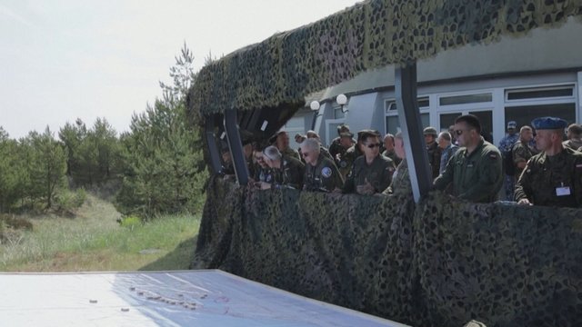 Lenkijoje surengtos NATO pajėgų oro gynybos pratybos: tikrina savo pasirengimą į orlaivių ir raketų atakas