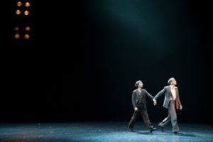 Ir drugeliai kartais atgyja: „Kūrybinis impulsas“ siūlo dešimtmečio retrospektyvą