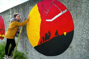 Karinė teritorija virto galerija po atviru dangumi: į pirmąją parodą kviečia ukrainietės