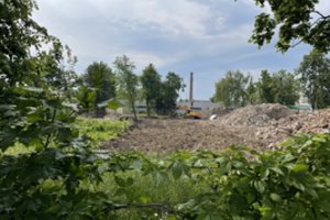 Žaliakalnio gyventojai išvydę nugriautus gamybinius pastatus įsitempė: daugiaaukščiui dirvą ruošia?