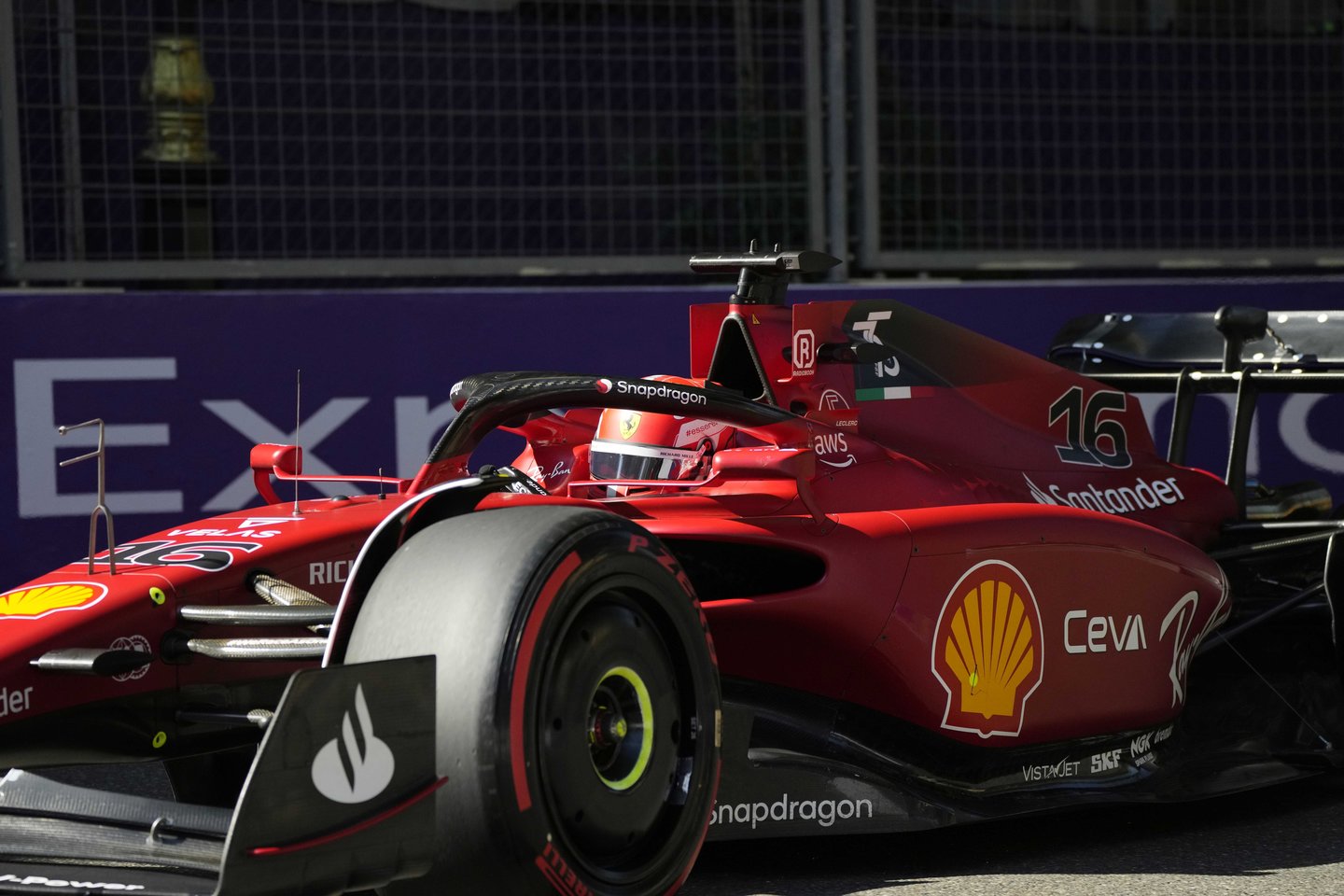 Parengiamąsias kovas laimėjo monakietis Charlesas Leclercas su „Ferrari“ bolidu. <br> AFP/Scanpix.com nuotr.