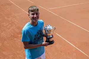 Jaunosios Lietuvos teniso žvaigždės E. Butvilo planai nėra kuklūs – nori triumfuoti trijuose „Didžiojo kirčio“ turnyruose