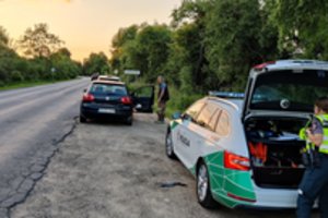 Praėjusią savaitę užfiksuota beveik pusšimtis vairuotojų, neturinčių teisės vairuoti