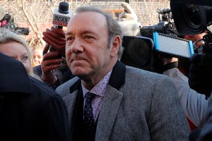 Lytine prievarta kaltinamas K. Spacey ketvirtadienį stos prieš Londono teismą