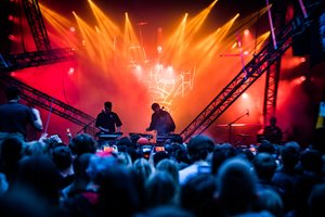 „Solo Ansamblis“ pristato sapnišką vaizdo klipą, kuriame pirmąsyk – visi grupės nariai