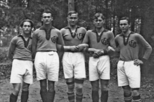 Siūloma pajusti tarpukario krepšinio dvasią rinktinės rungtynėse Šiauliuose