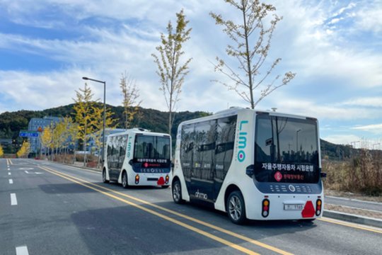 Mitai apie autonominį vairavimą