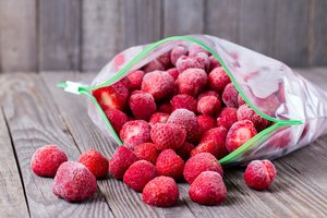 Pamokė, kaip teisingai užšaldyti braškes, kad mėgautis jomis galėtumėte visus metus