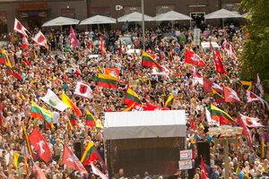 Šeimų sąjūdis ruošiasi šešių dienų Seimo apgulčiai: kviečia prisijungti opoziciją