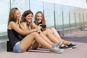 Sužeistoji Z karta: kodėl dabartinis jaunimas daug liūdnesnis už ankstesnes kartas