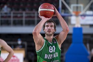 Simas Jasaitis dar nebaigia karjeros – priėmė „Mažeikių“ klubo kvietimą