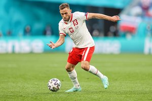 Rusai kiša savo pasą kvietimo į Lenkijos futbolo rinktinę negavusiam žaidėjui