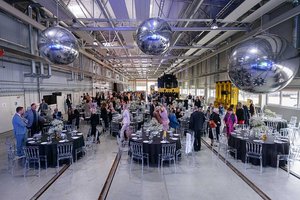 Iš Vilniaus pajudėjo traukinys, vežantis į ateities miestą – keli šimtai keleivių skubėjo į savo šventę