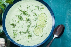 Jogurtinė agurkų sriuba taps tikru vasaros topu