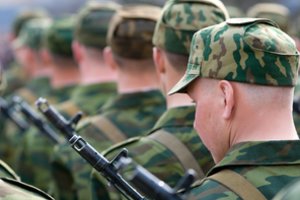 Brigadai patyrus nuostolių rusų pulkininkas nesusivaldė: pradėjo šaudyti karinio dalinio viduje