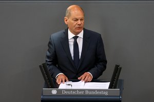 O. Scholzas: Ukraina ir Rusija dar toli nuo karo užbaigimo derybomis