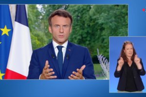 E. Macronas: opozicija pasirengusi bendradarbiauti „pagrindinėmis temomis“