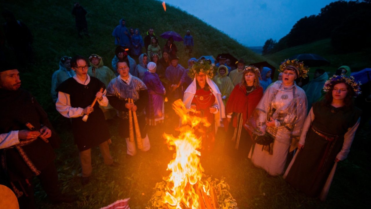 Papasakojo apie lietuviškas Jonines: tam tikras tradicijas puoselėjame ...